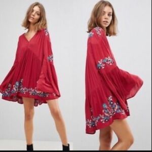 🌈Free People Relaxed Fit Red Embroidered Tunic